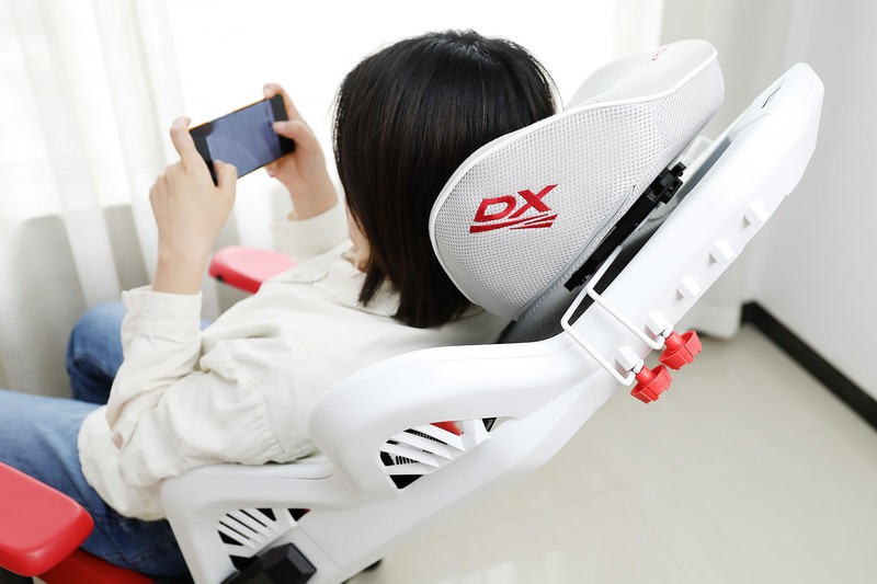 缓解久坐疲劳，从一把迪锐克斯 AIR 人体工学电竞网椅开始