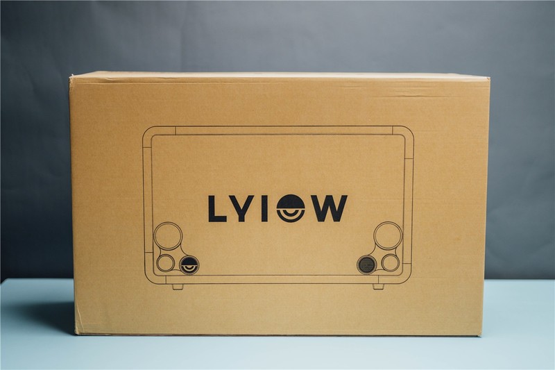 Lyiew 悬浮歌词蓝牙音箱让聆听音乐变得生动起来