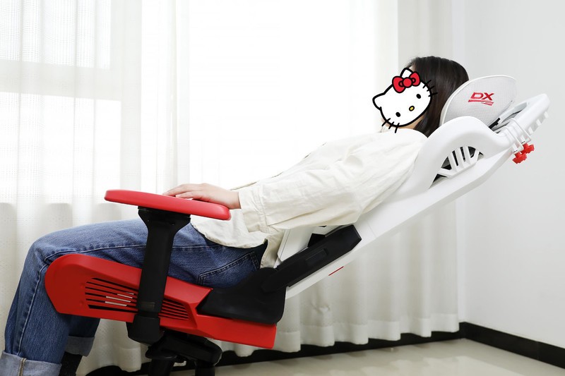 缓解久坐疲劳，从一把迪锐克斯 AIR 人体工学电竞网椅开始