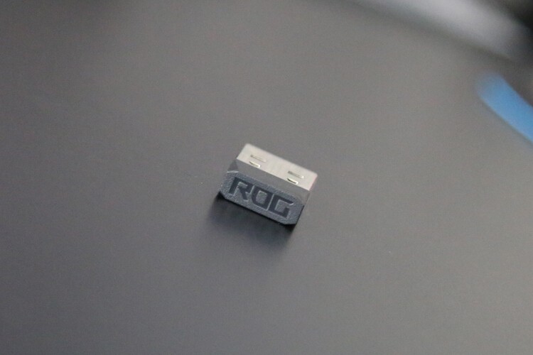 【首发新品】2021最具创新游戏鼠标：ROG战刃3无线版三模式鼠标体验ROG GladiusIII