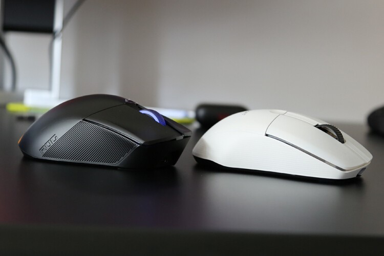 【首发新品】2021最具创新游戏鼠标：ROG战刃3无线版三模式鼠标体验ROG GladiusIII