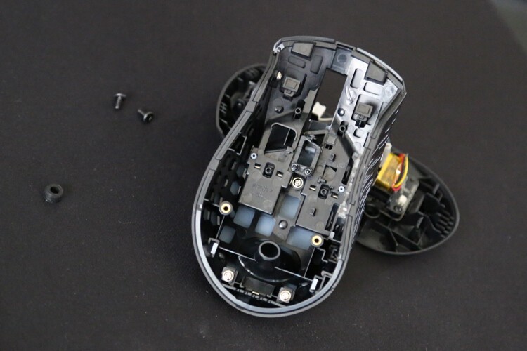 【首发新品】2021最具创新游戏鼠标：ROG战刃3无线版三模式鼠标体验ROG GladiusIII