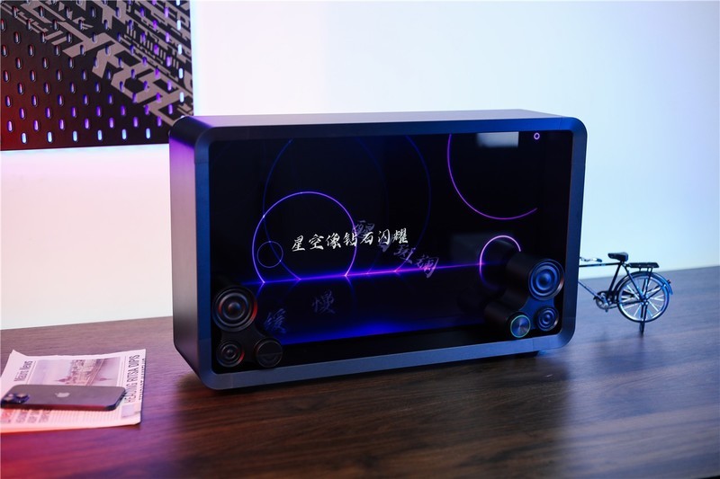 Lyiew 悬浮歌词蓝牙音箱让聆听音乐变得生动起来