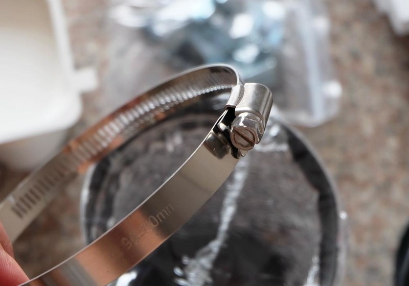 秒出暖风还能除菌 美尔凯特家的美小白给你带来浴室里夏天