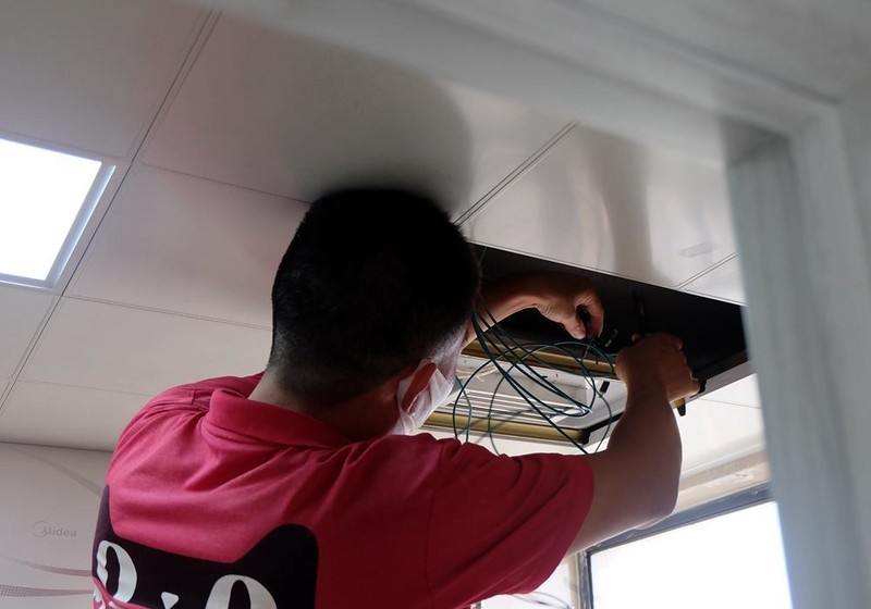 秒出暖风还能除菌 美尔凯特家的美小白给你带来浴室里夏天