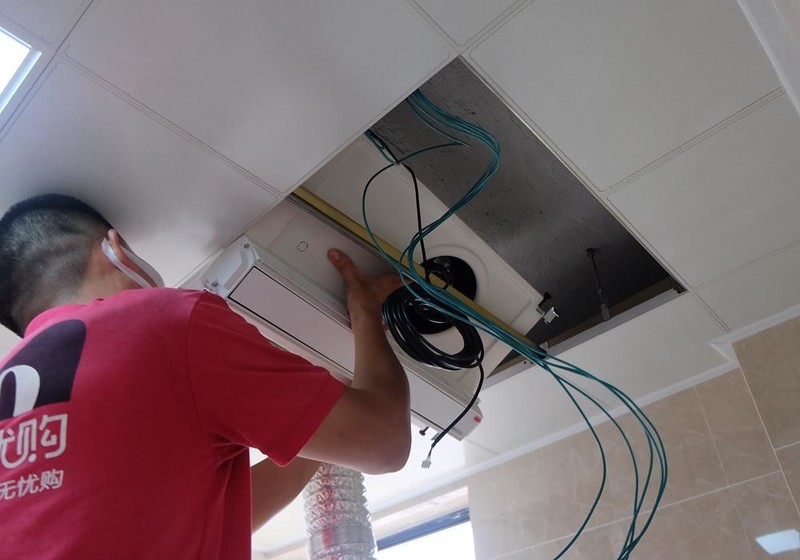 秒出暖风还能除菌 美尔凯特家的美小白给你带来浴室里夏天