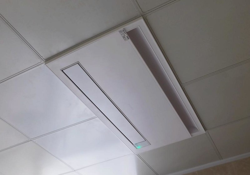 秒出暖风还能除菌 美尔凯特家的美小白给你带来浴室里夏天