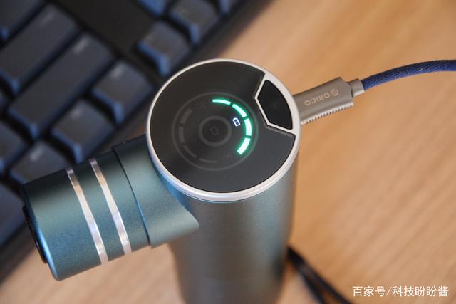 菠萝君BOOSTER MINI 2智能筋膜枪，拯救肩颈酸疼，肌肉酸胀等问题