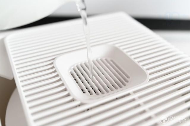 自然稳定保湿，呼吸清爽空气，舒乐氏上加水无雾加湿器体验