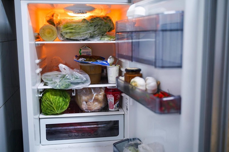 除味效果明显，还有杀菌的功效，体验摩飞冰箱除味器