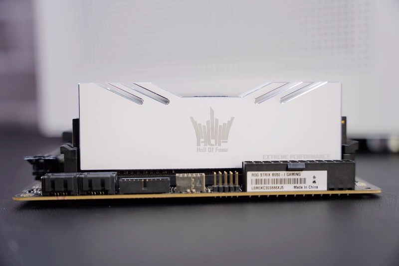 顶风做业？多图预警纯手工打造万元小钢炮装机分享