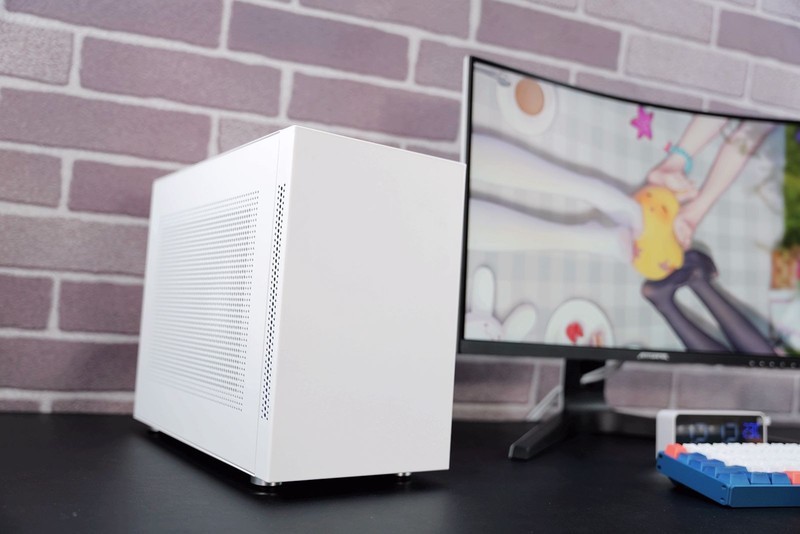 顶风做业？多图预警纯手工打造万元小钢炮装机分享