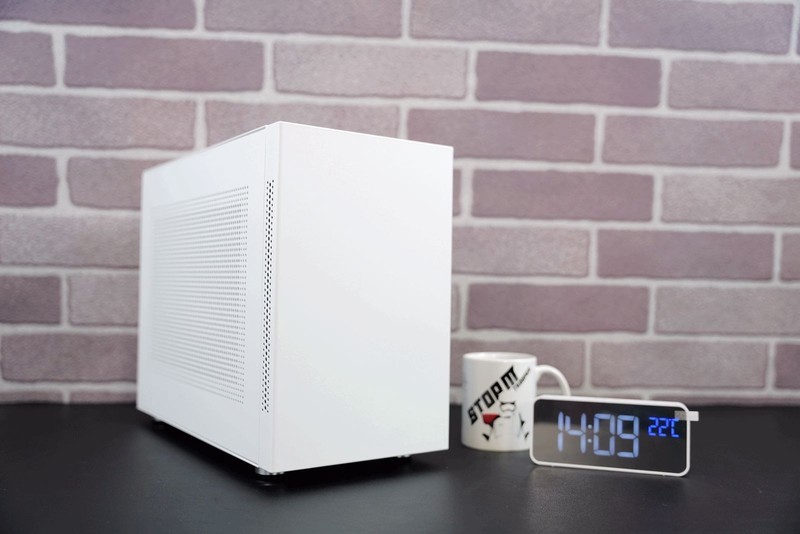 顶风做业？多图预警纯手工打造万元小钢炮装机分享