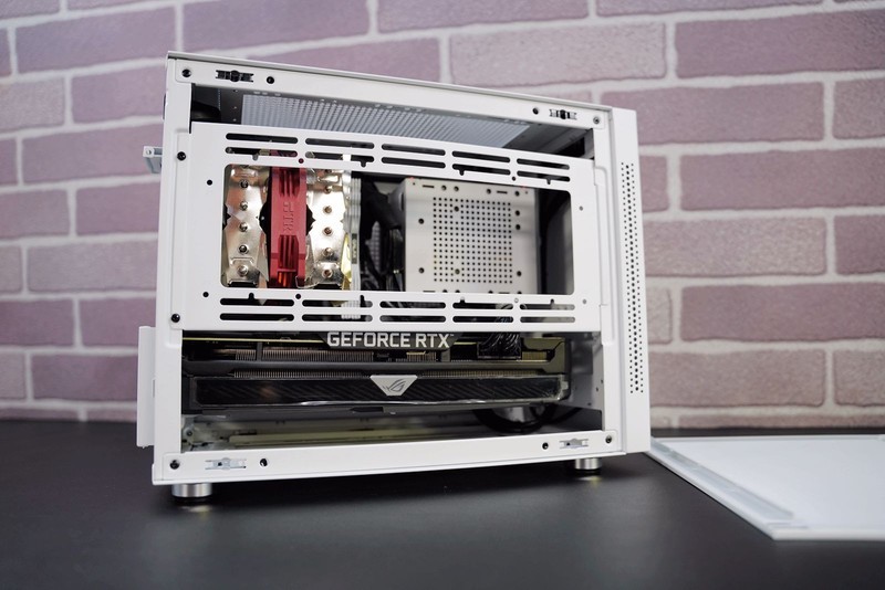 顶风做业？多图预警纯手工打造万元小钢炮装机分享