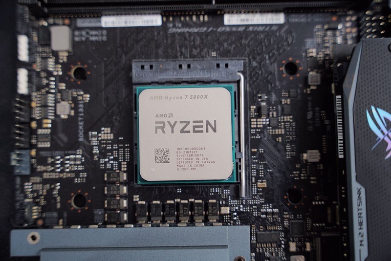 顶风做业？多图预警纯手工打造万元小钢炮装机分享