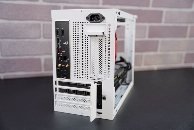 顶风做业？多图预警纯手工打造万元小钢炮装机分享