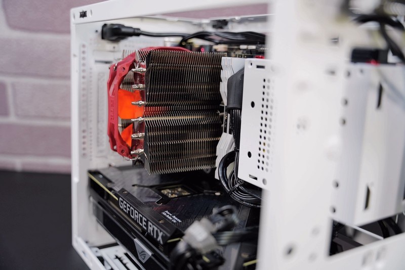 顶风做业？多图预警纯手工打造万元小钢炮装机分享