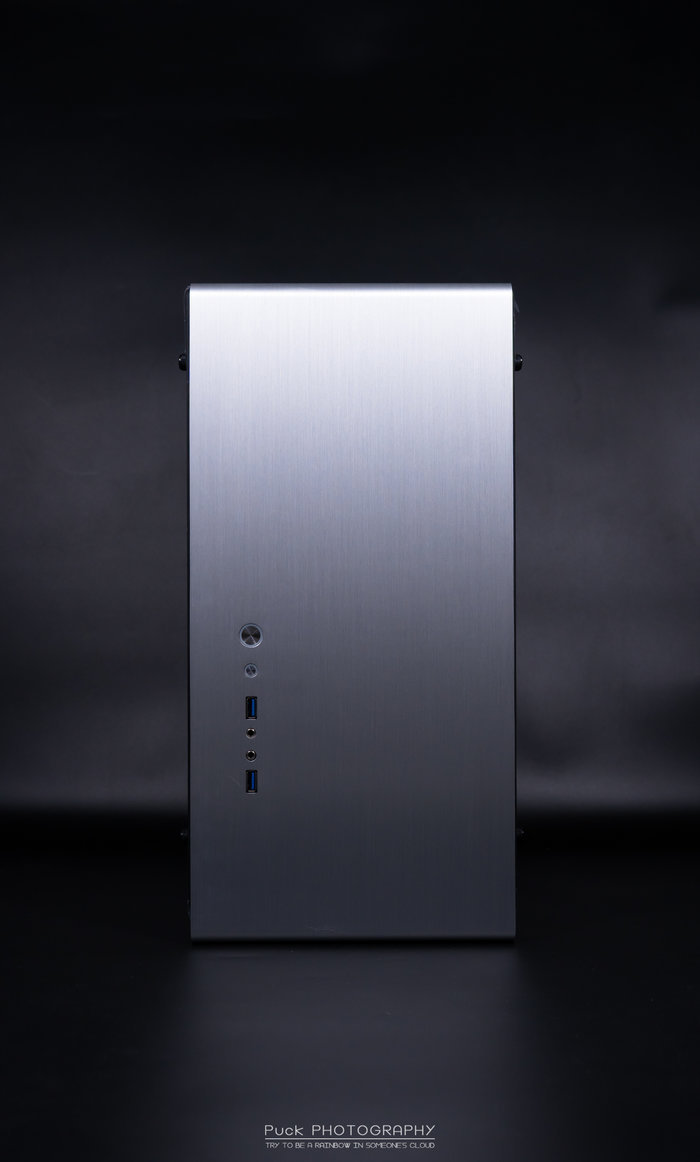 让显卡站起身来——乔思伯U5S机箱试装