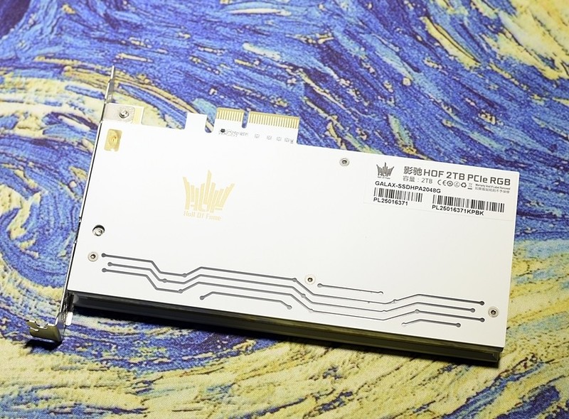 小姐姐男票的影驰名人堂HOF 2T PCle RGB固态 让我欲罢不能......
