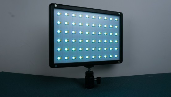 灯光黑科技-耐思声控全彩渐变影视灯TC-368产品开箱评测