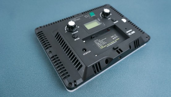 灯光黑科技-耐思声控全彩渐变影视灯TC-368产品开箱评测