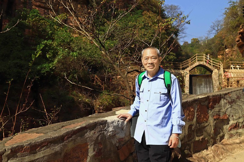 参观河南万仙山郭亮村（一）