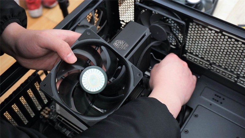 男人味十足的机箱！安钛克风行者和NE850电源装机分享