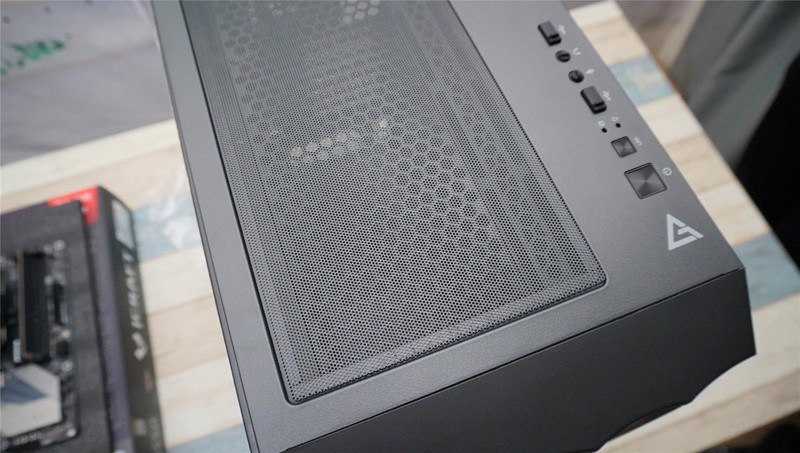 男人味十足的机箱！安钛克风行者和NE850电源装机分享