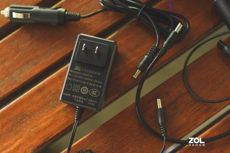 随时随地都有电，市电应急也能行，上手奥睿科PB120便携式电源