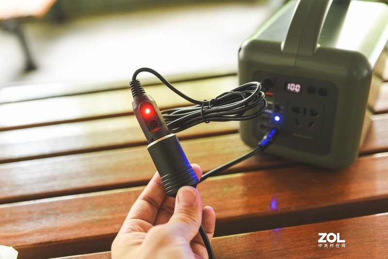 随时随地都有电，市电应急也能行，上手奥睿科PB120便携式电源