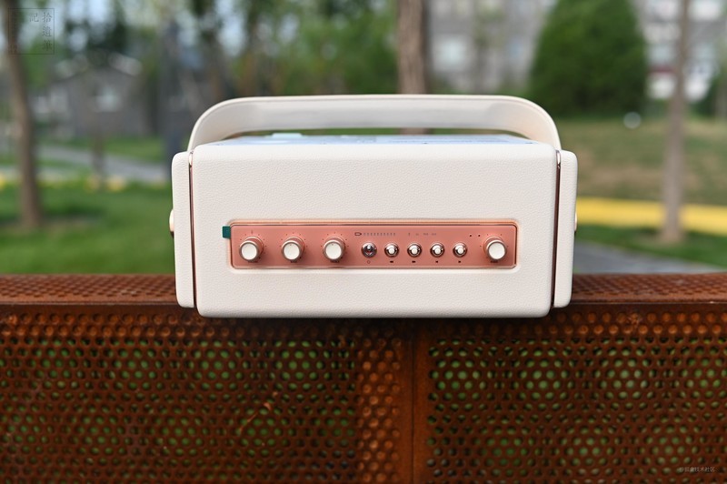 实力不凡的国产便携音响，低音表现很出色，猫王Mate 4体验