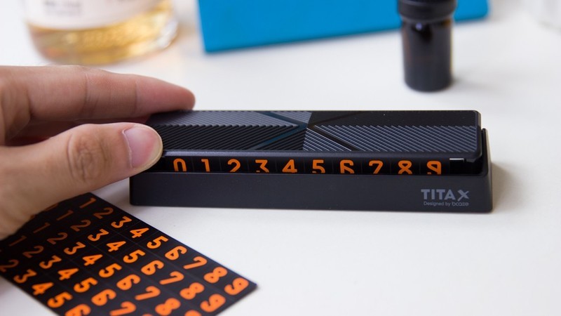 停车牌的高颜值体验，bcase TITA X临时停车牌来了