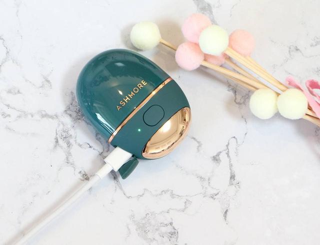 每次滴眼药水都手残，手机玩多眼睛难受？艾诗摩尔眼部护理仪测评