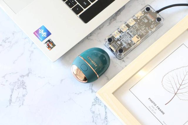 每次滴眼药水都手残，手机玩多眼睛难受？艾诗摩尔眼部护理仪测评