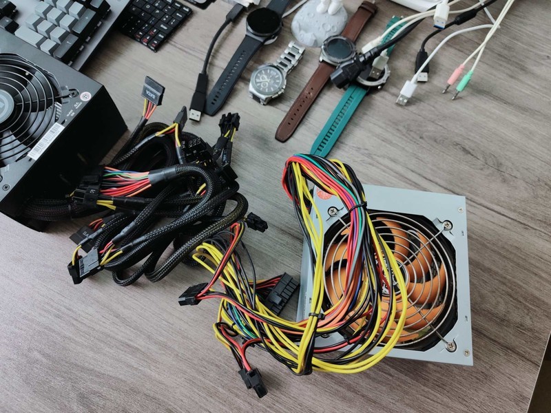 电脑电源选择不当，电压虚标运行不稳定，从根源解决问题