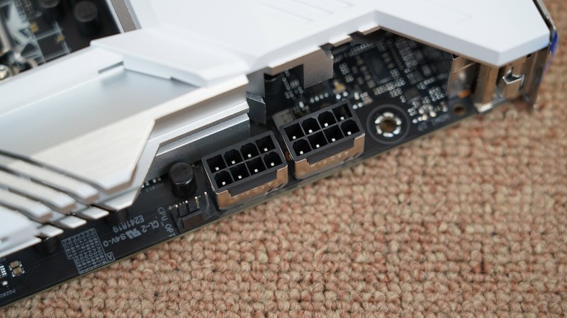 保证扫雷不卡！怒砸2.5W打造的12代高端主机分享