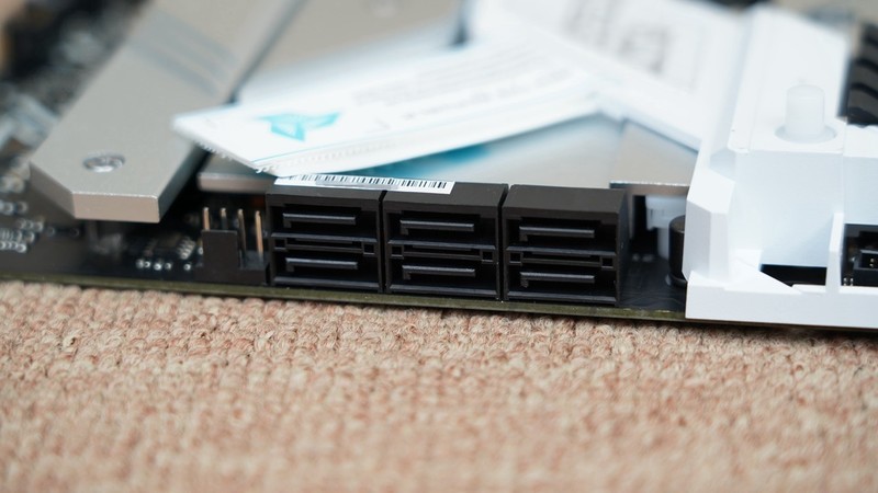 保证扫雷不卡！怒砸2.5W打造的12代高端主机分享