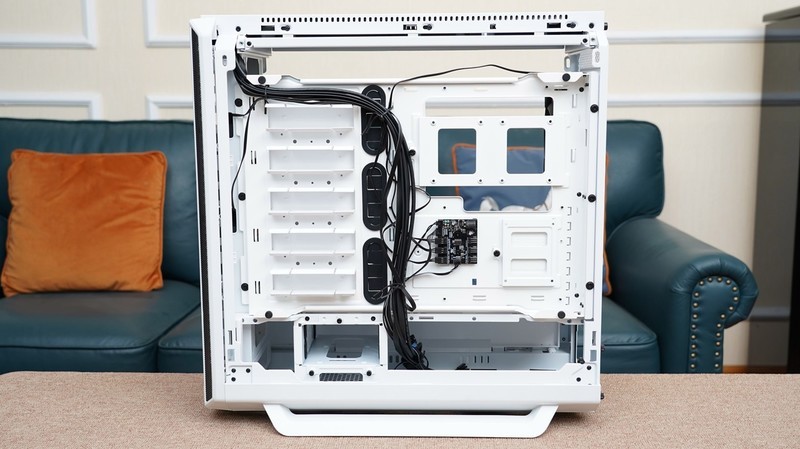 保证扫雷不卡！怒砸2.5W打造的12代高端主机分享