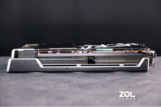 买到即赚到，硬朗审美之作——RX6800XT海外版小评