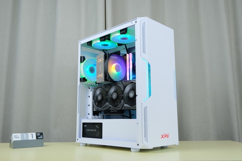 年末的“非性价比”装机，i5-10400F+RTX2060+XPG 皓月版上机