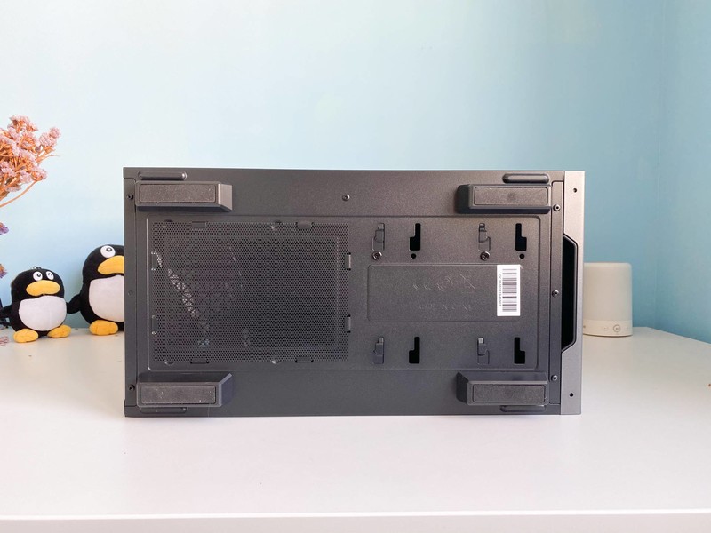 后备电脑换机箱惊魂记，小机箱会更好吗？