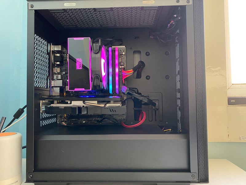 后备电脑换机箱惊魂记，小机箱会更好吗？