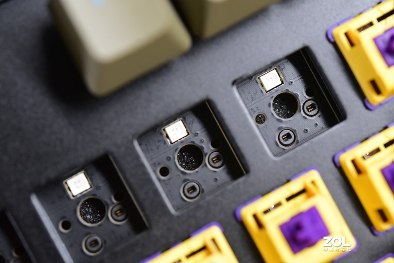 国产外设也有春天—真的是一步到位的达尔优A87全插拔机械键盘