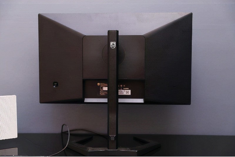 飞利浦23.8英寸 165Hz 猛腾24M1N3200Z电竞屏评测