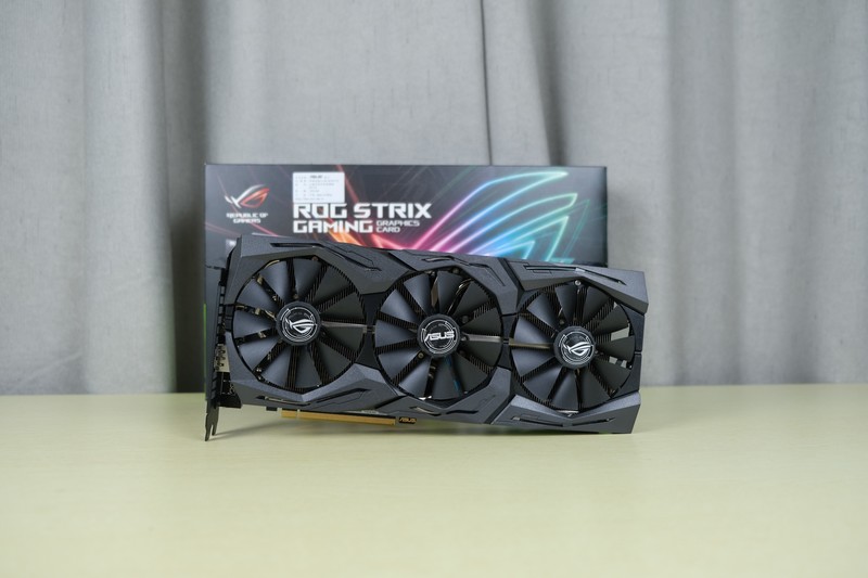 年末的“非性价比”装机，i5-10400F+RTX2060+XPG 皓月版上机