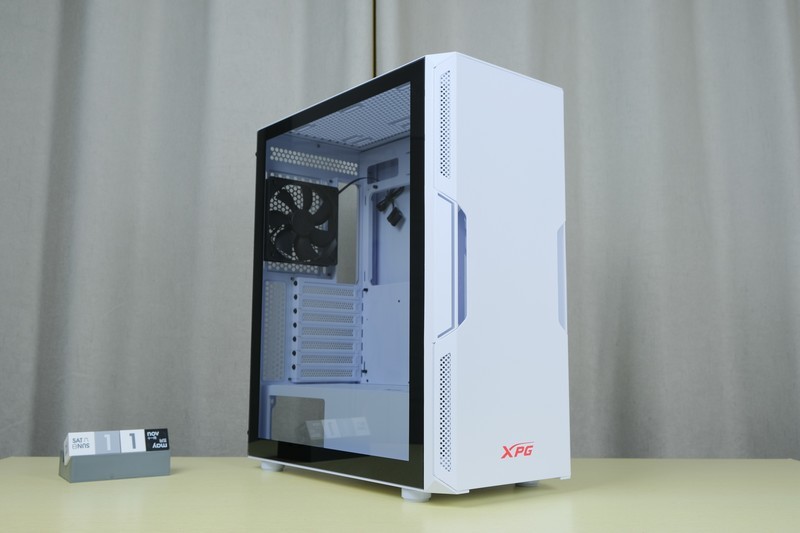 年末的“非性价比”装机，i5-10400F+RTX2060+XPG 皓月版上机