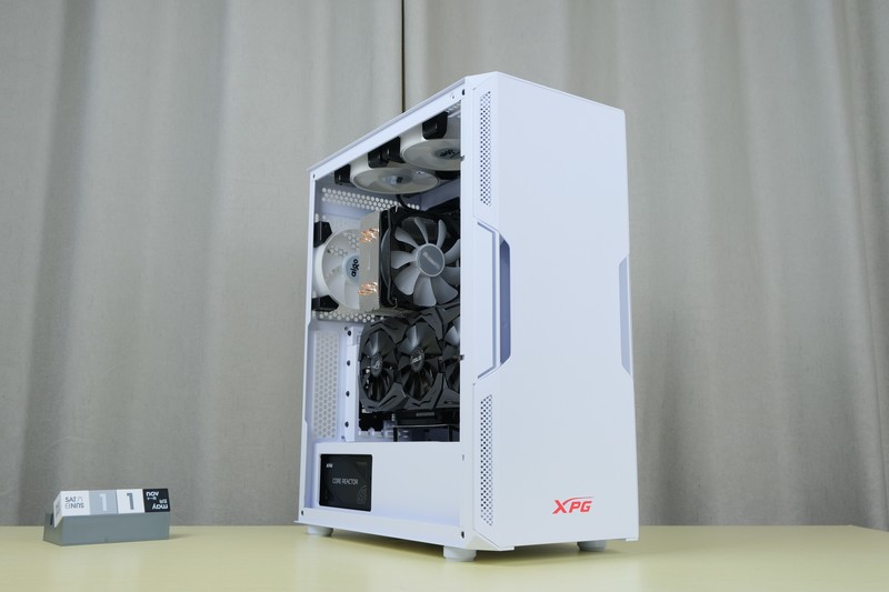 年末的“非性价比”装机，i5-10400F+RTX2060+XPG 皓月版上机