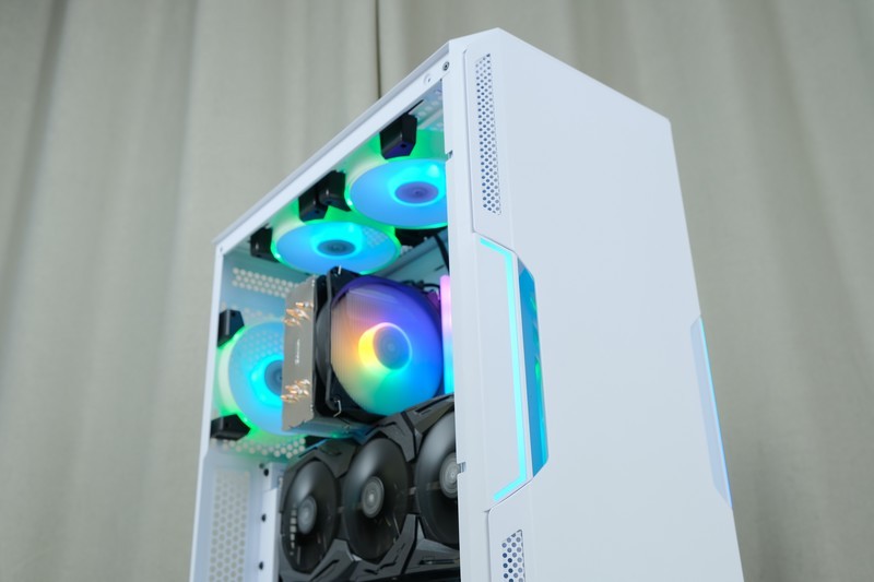 年末的“非性价比”装机，i5-10400F+RTX2060+XPG 皓月版上机