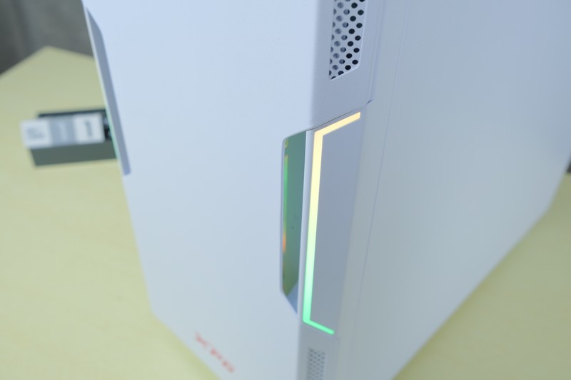 年末的“非性价比”装机，i5-10400F+RTX2060+XPG 皓月版上机