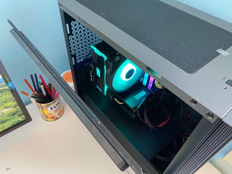 后备电脑换机箱惊魂记，小机箱会更好吗？